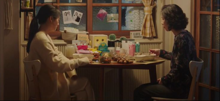 Phải nh&igrave;n th&aacute;i độ ở 3 cảnh n&agrave;y mới r&otilde; mẹ chồng thương con d&acirc;u thật hay giả- Ảnh 1.