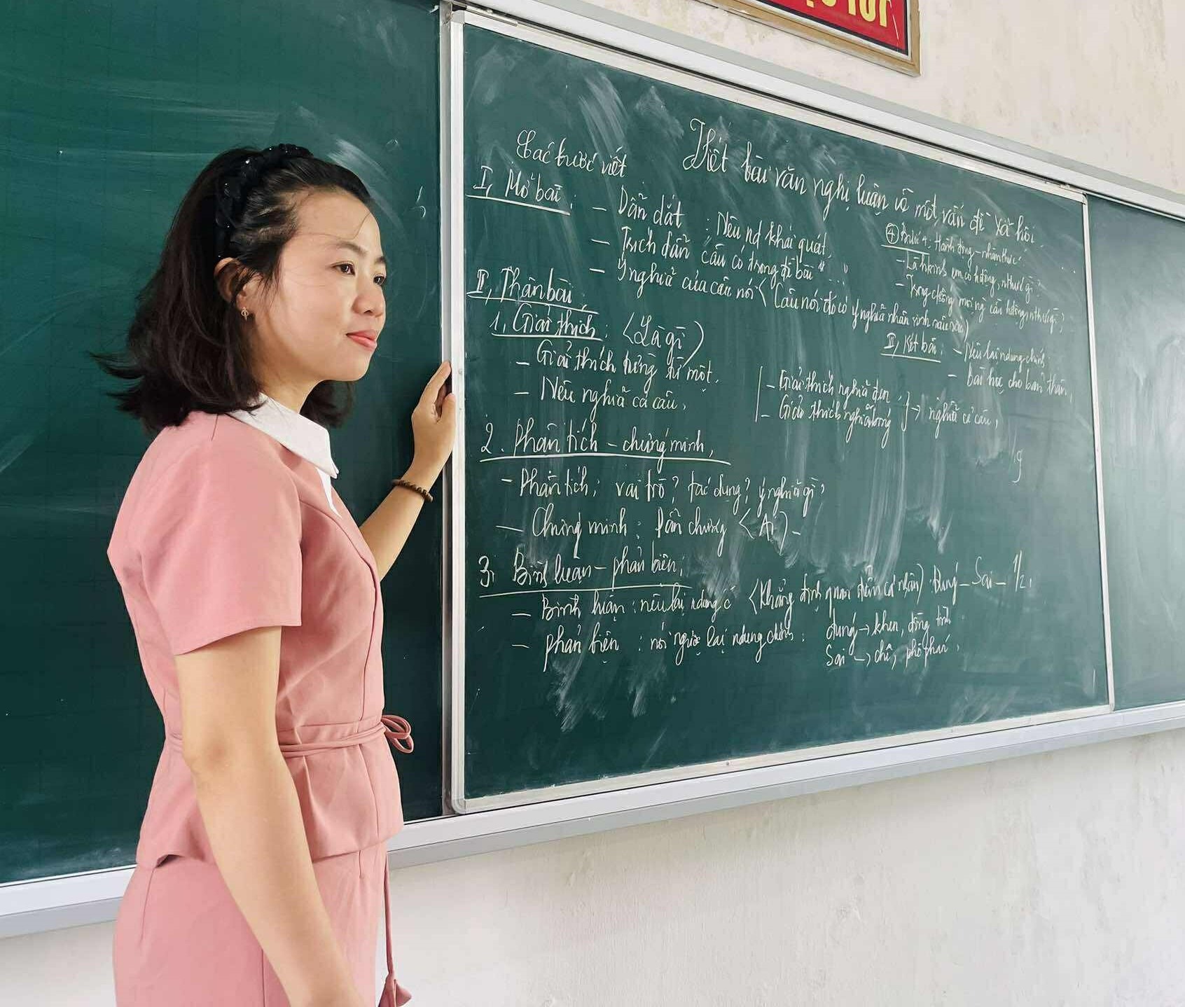 Danh mục những điều gi&aacute;o vi&ecirc;n tuyệt đối kh&ocirc;ng được l&agrave;m từ năm 2026- Ảnh 1.