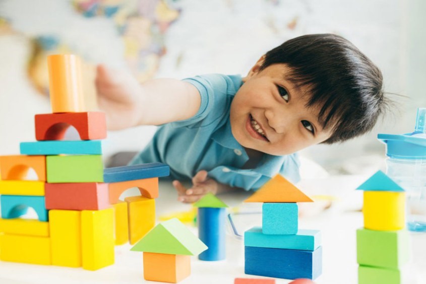 Gi&aacute;o sư ĐH Thanh Hoa chỉ r&otilde;: 3 dấu hiệu chỉ c&oacute; ở trẻ th&ocirc;ng minh, 20 năm sau AI vẫn kh&ocirc;ng thể thay thế- Ảnh 2.