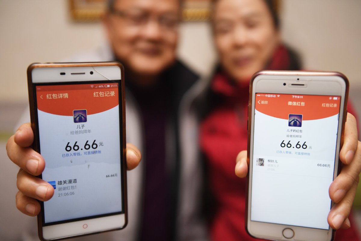 Đằng sau cuộc đua l&igrave; x&igrave; số tại Trung Quốc- Ảnh 1.