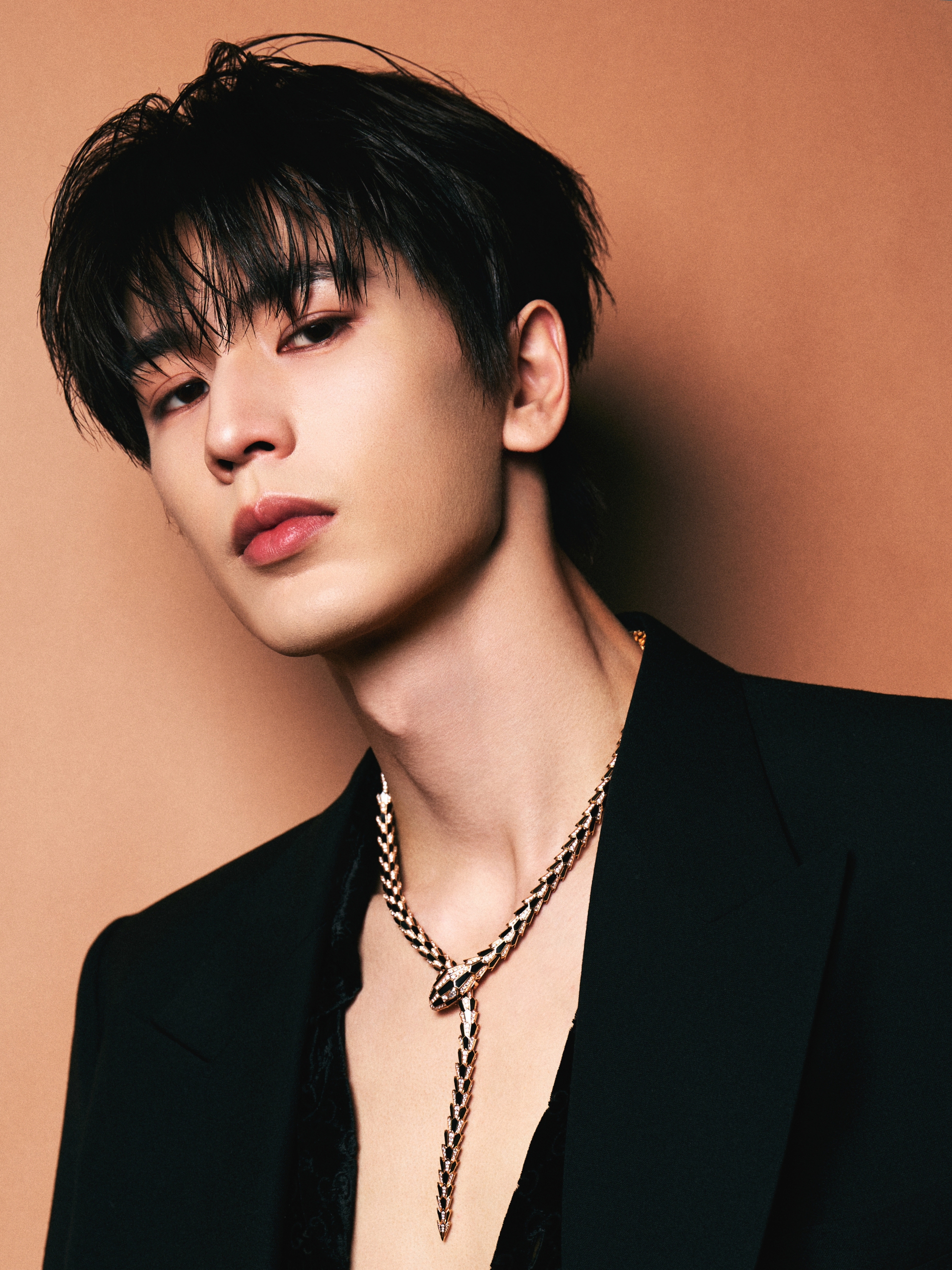 Mỹ nam đẹp nhất Đ&ecirc;m Hội Weibo 2026 tới rồi: Mọi đường n&eacute;t đều l&agrave; tuyệt t&aacute;c, đến ng&oacute;n tay cũng cao sang hơn người- Ảnh 5.