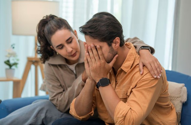 Gi&aacute;m đốc trung t&acirc;m xạ trị: Đừng bao giờ bỏ qua 6 dấu hiệu ung thư n&agrave;y, kể cả khi bạn mới 20 tuổi- Ảnh 1.