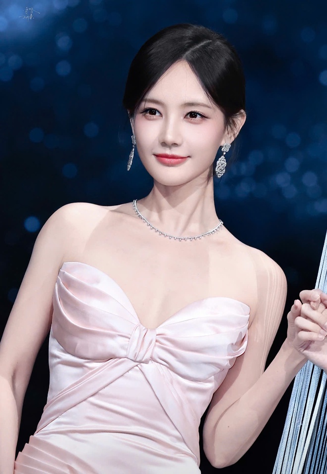 Lý Nhất Đồng cố tình làm bản sao Triệu Lộ Tư- Ảnh 9.