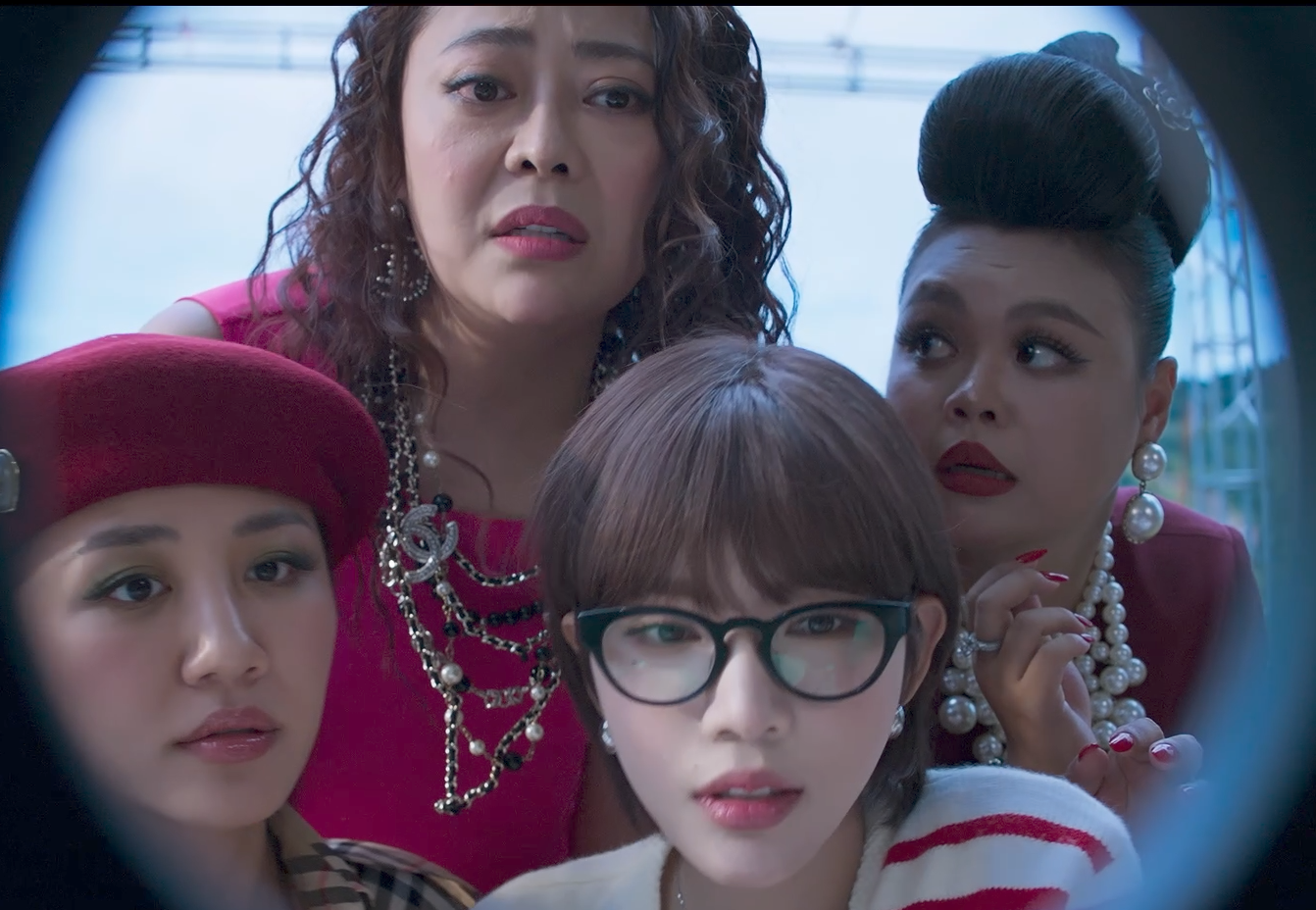 Văn Mai Hương mắng cả d&agrave;n diễn vi&ecirc;n phim Trấn Th&agrave;nh- Ảnh 2.