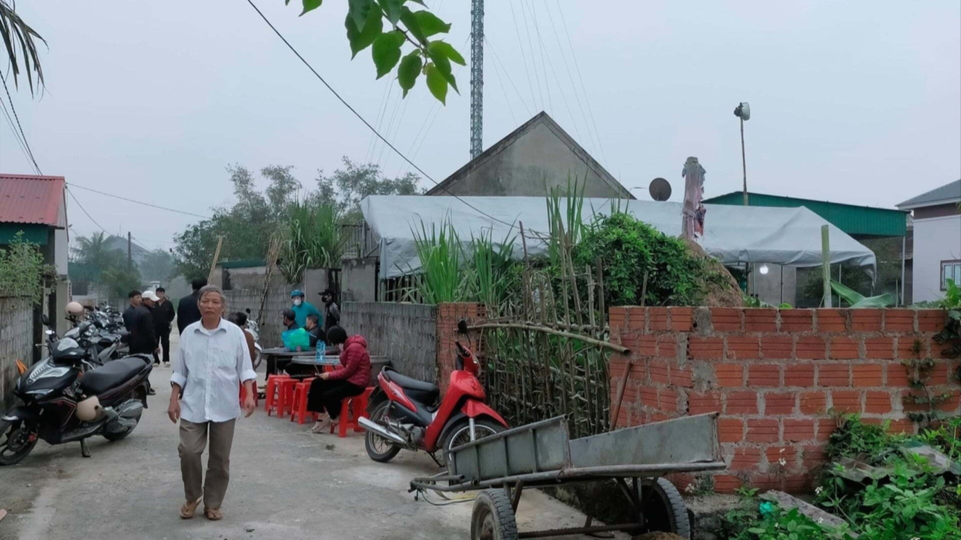 Đốt than sưởi ấm, 3 người trong gia đ&igrave;nh tử vong nghi do ngạt kh&iacute;- Ảnh 1.