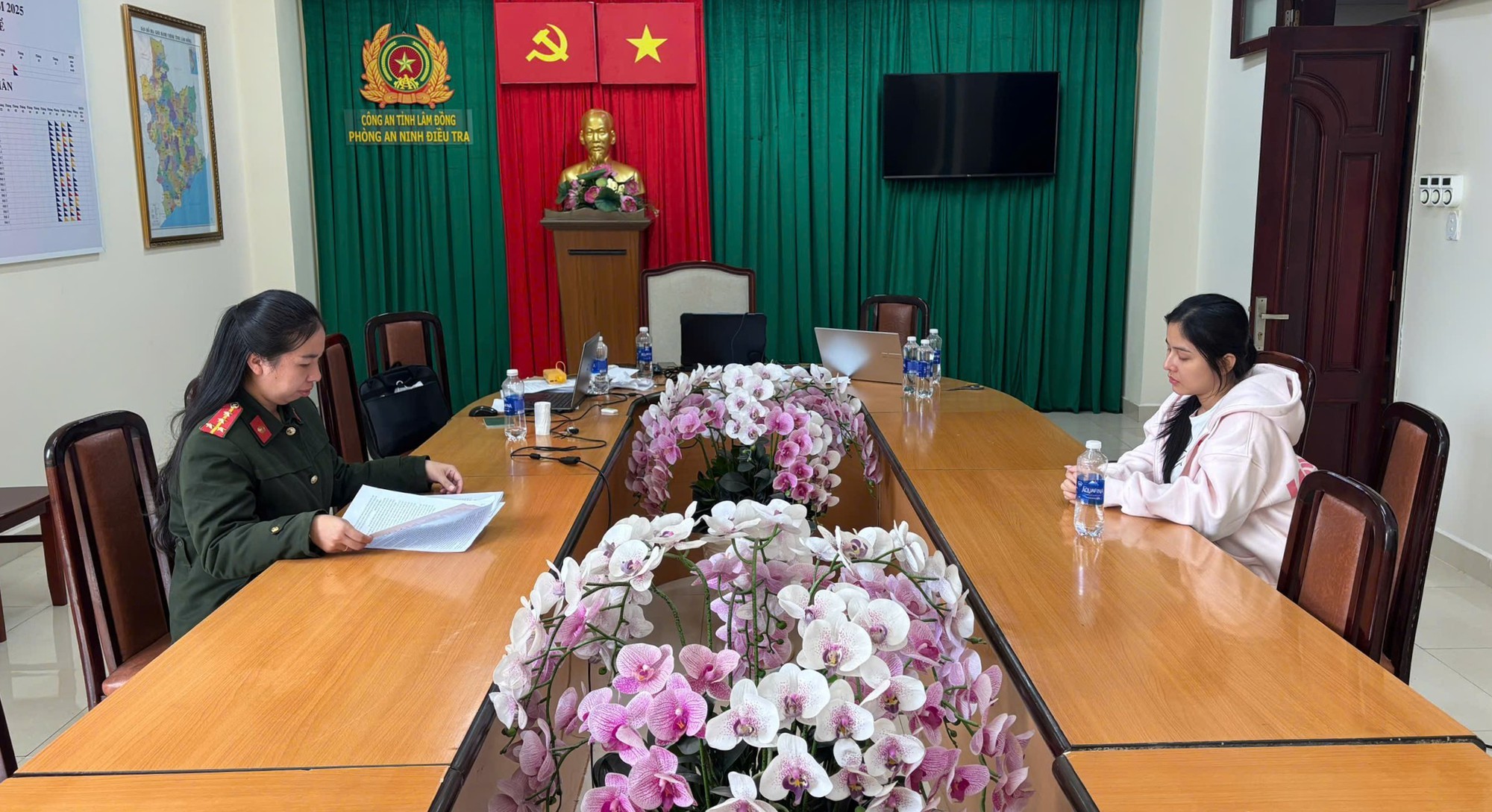 Khởi tố Nguyễn Thị Ngọc Lan v&igrave; livestream video khi&ecirc;u d&acirc;m trong kh&aacute;ch sạn- Ảnh 1.