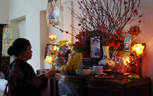 Một việc nhiều gia đ&igrave;nh qu&ecirc;n l&agrave;m khi thắp hương: Trẻ em, người gi&agrave; chịu ảnh hưởng r&otilde; nhất- Ảnh 3.