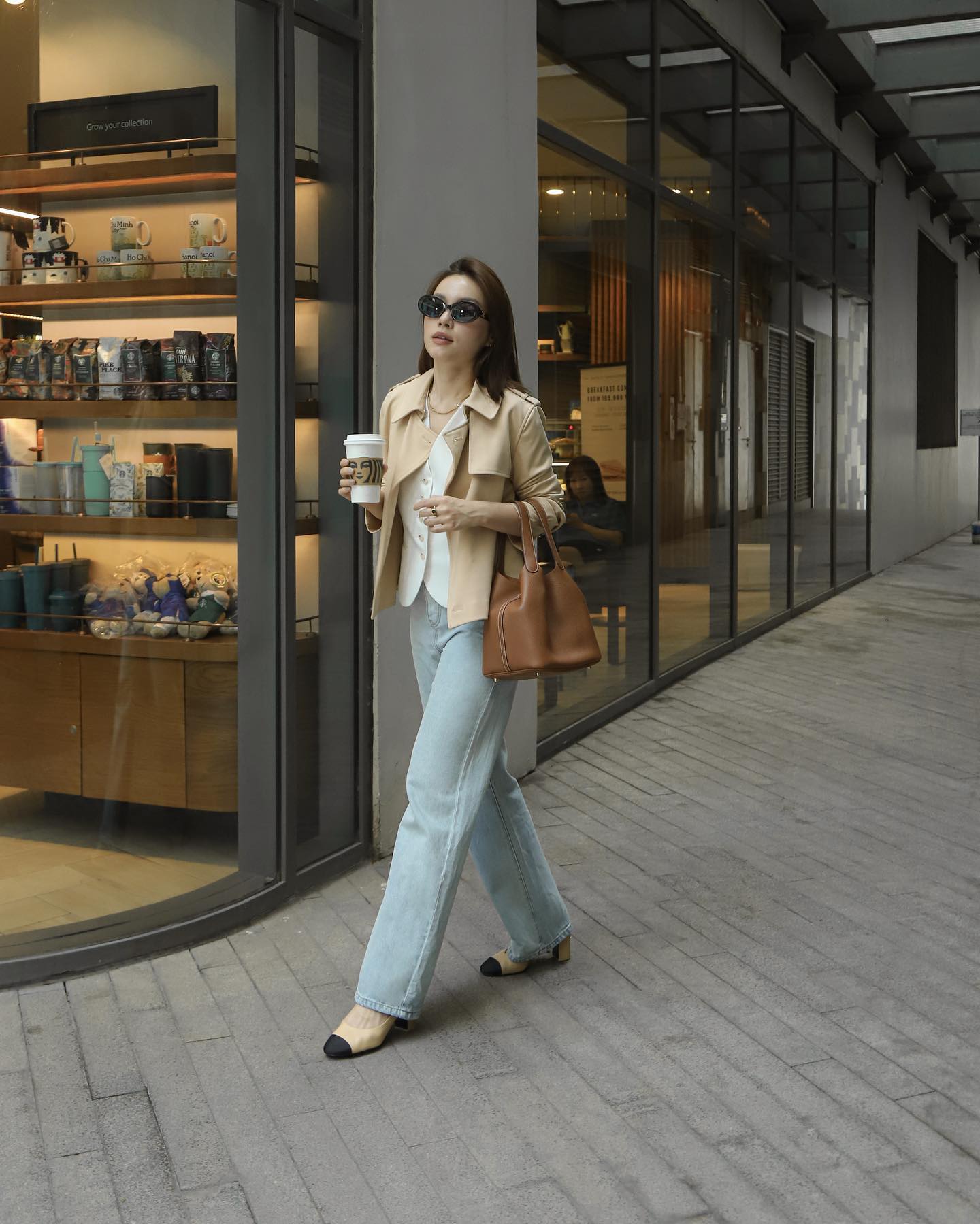 Blogger L&ecirc; H&agrave; Tr&uacute;c thường xuy&ecirc;n diện 4 c&ocirc;ng thức chuẩn thanh lịch, bảo sao cao dưới 1m60 nhưng lu&ocirc;n mặc đẹp xuất sắc- Ảnh 6.