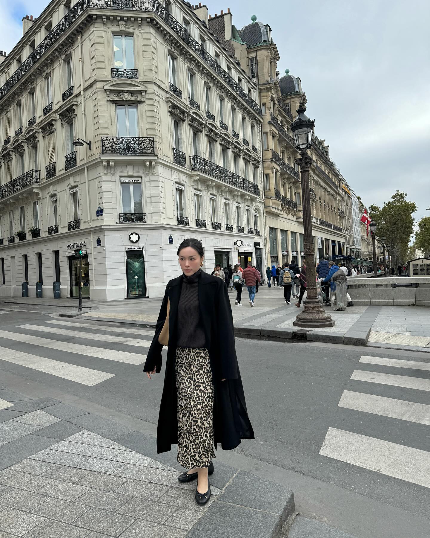 Blogger L&ecirc; H&agrave; Tr&uacute;c thường xuy&ecirc;n diện 4 c&ocirc;ng thức chuẩn thanh lịch, bảo sao cao dưới 1m60 nhưng lu&ocirc;n mặc đẹp xuất sắc- Ảnh 3.