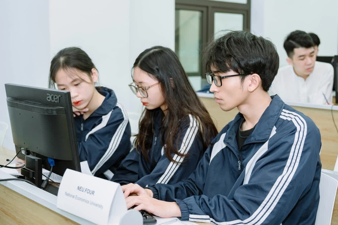 Cuộc đua đ&agrave;o tạo nh&acirc;n lực khai th&aacute;c "mỏ v&agrave;ng" 79,3 tỷ USD của Việt Nam tại c&aacute;c trường ĐH kinh tế: 1 triệu lao động đang thiếu hụt, mức lương đạt 70 triệu đồng/th&aacute;ng- Ảnh 6.