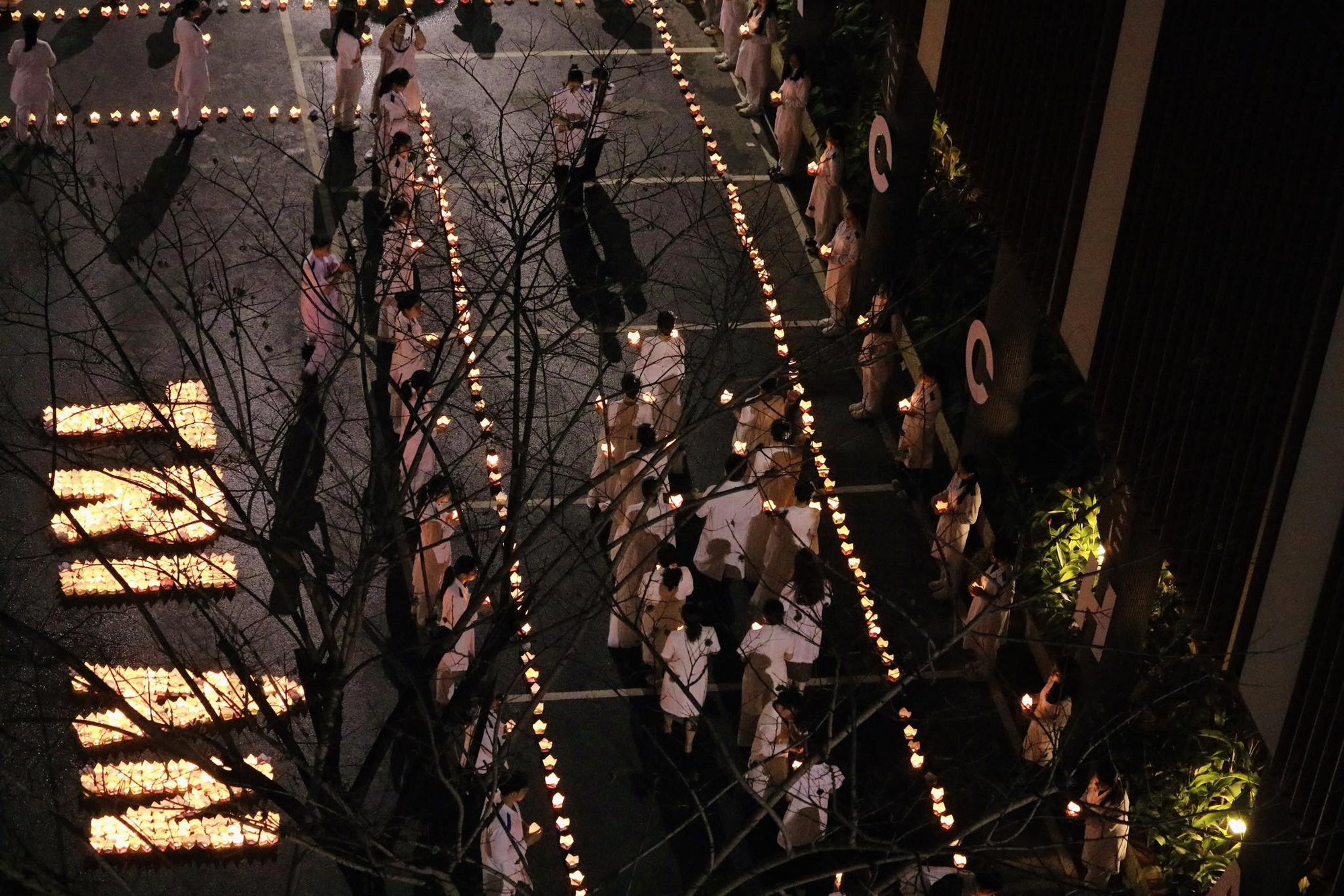 Lễ hội nh&igrave;n qua khiến nhiều người "nổi da g&agrave;" tại một trường ĐH: C&acirc;u chuyện đằng sau lại qu&aacute; &yacute; nghĩa!- Ảnh 14.