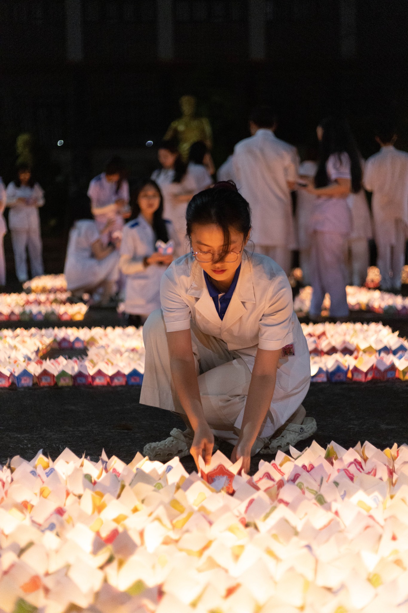 Lễ hội nh&igrave;n qua khiến nhiều người "nổi da g&agrave;" tại một trường ĐH: C&acirc;u chuyện đằng sau lại qu&aacute; &yacute; nghĩa!- Ảnh 21.