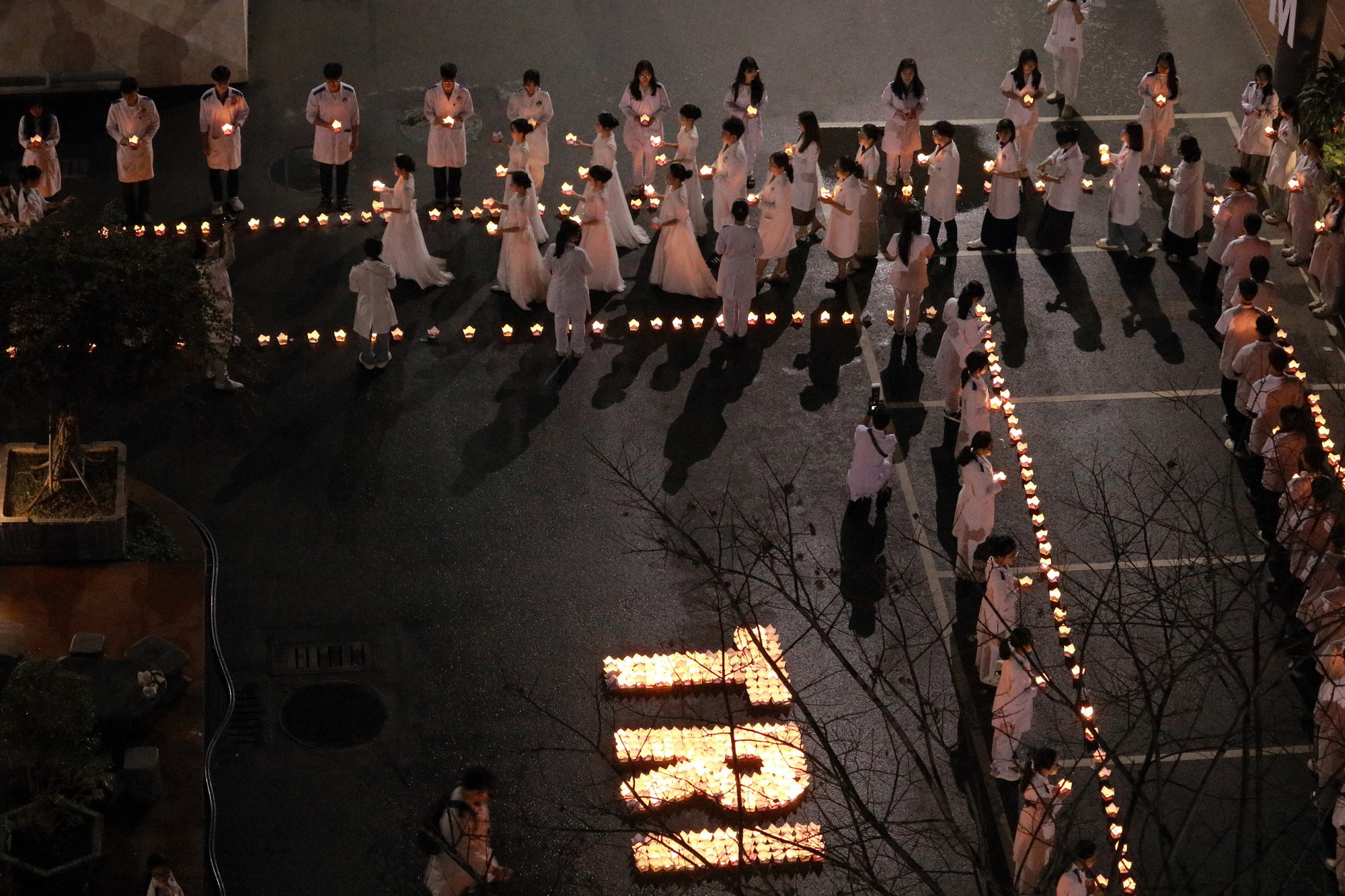 Lễ hội nh&igrave;n qua khiến nhiều người "nổi da g&agrave;" tại một trường ĐH: C&acirc;u chuyện đằng sau lại qu&aacute; &yacute; nghĩa!- Ảnh 15.