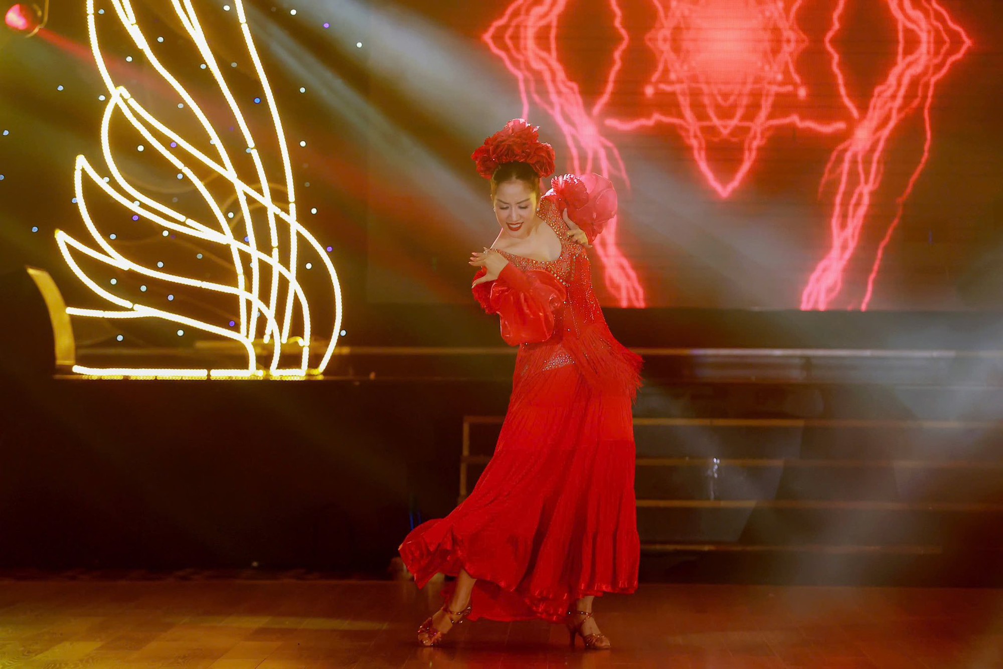 Mối quan hệ đặc biệt giữa Kh&aacute;nh Thi v&agrave; bạn nhảy của Phan Hiển- Ảnh 7.