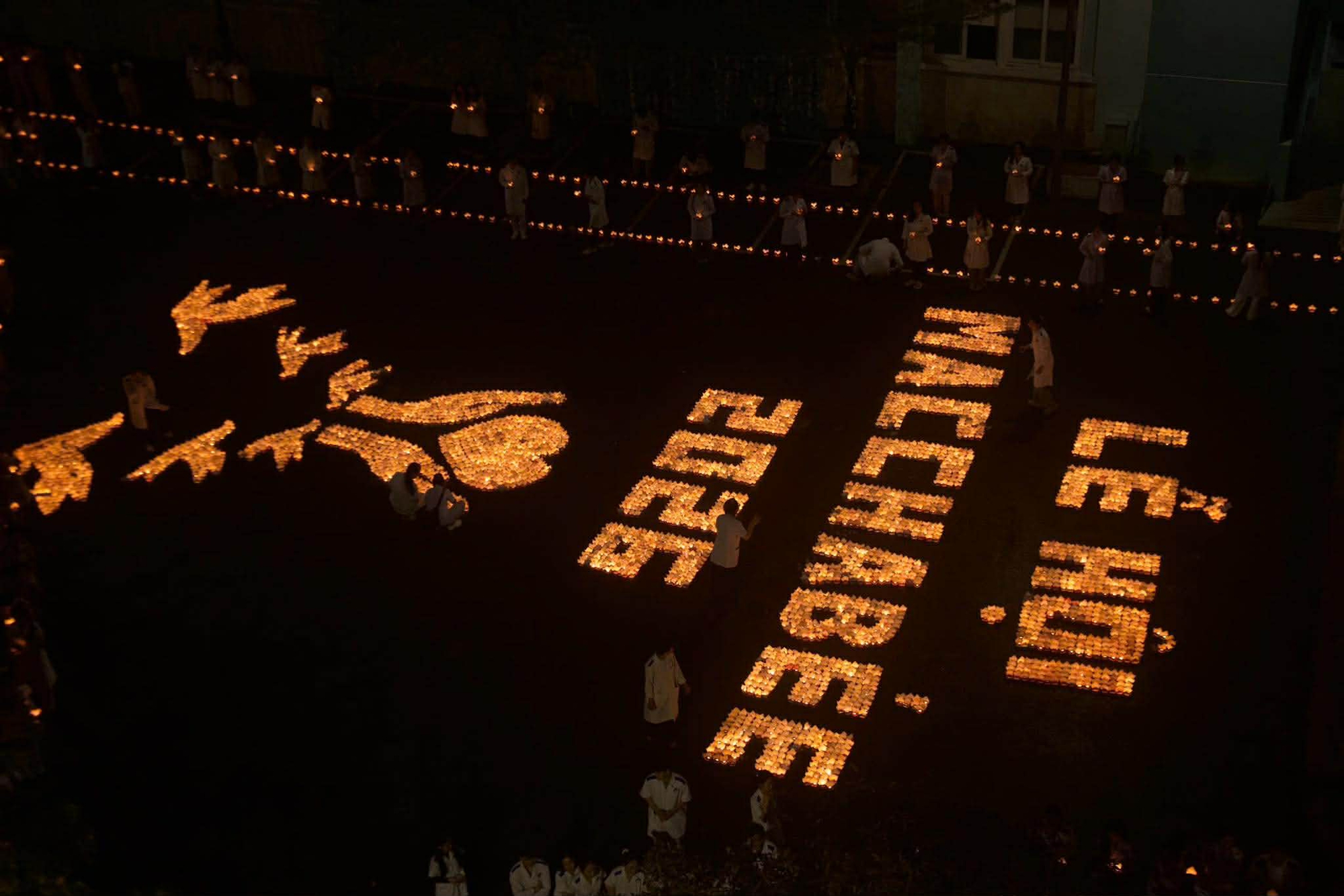 Lễ hội nh&igrave;n qua khiến nhiều người "nổi da g&agrave;" tại một trường ĐH: C&acirc;u chuyện đằng sau lại qu&aacute; &yacute; nghĩa!- Ảnh 4.