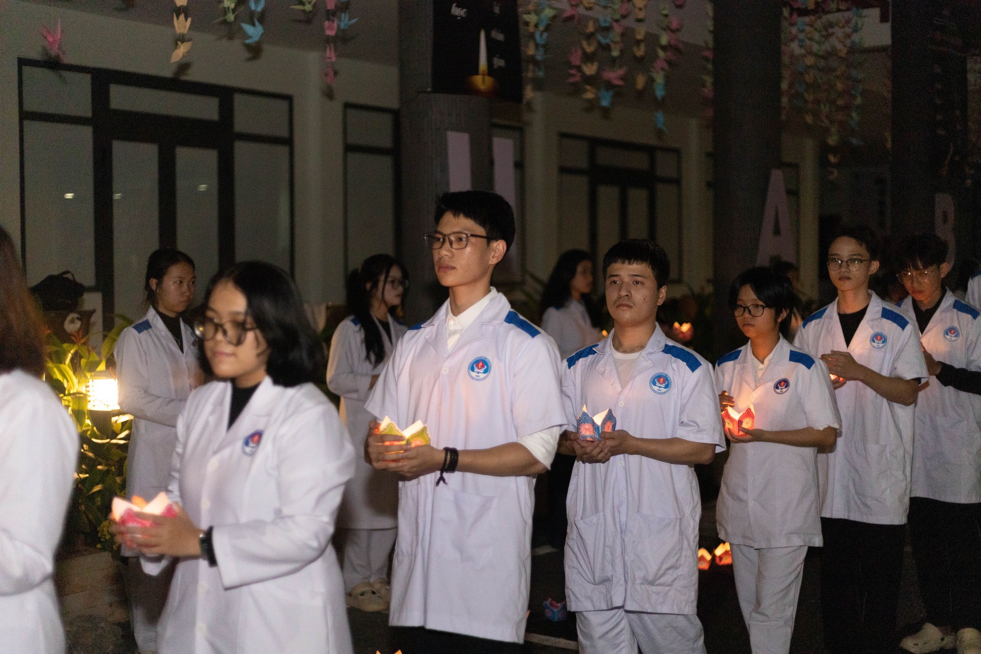 Lễ hội nh&igrave;n qua khiến nhiều người "nổi da g&agrave;" tại một trường ĐH: C&acirc;u chuyện đằng sau lại qu&aacute; &yacute; nghĩa!- Ảnh 18.