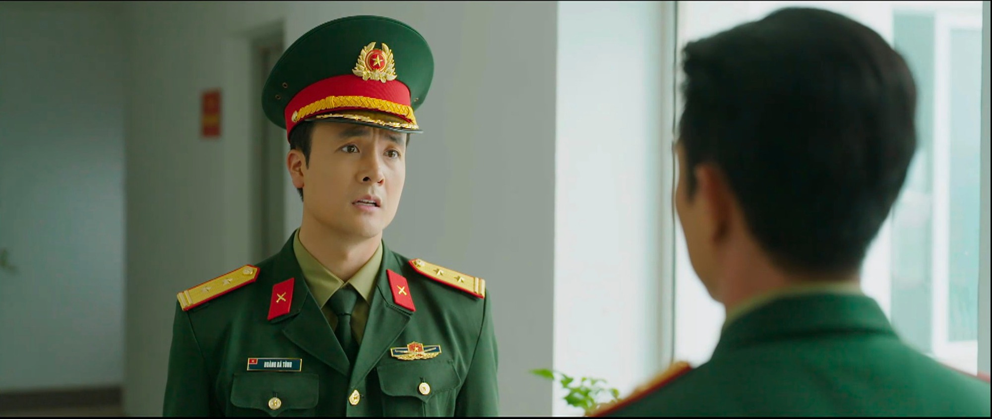 Cặp vợ chồng số khổ nhất Vbiz: Trai xinh g&aacute;i đẹp m&agrave; chẳng được b&ecirc;n nhau, m&atilde;i l&agrave; oan gia- Ảnh 2.