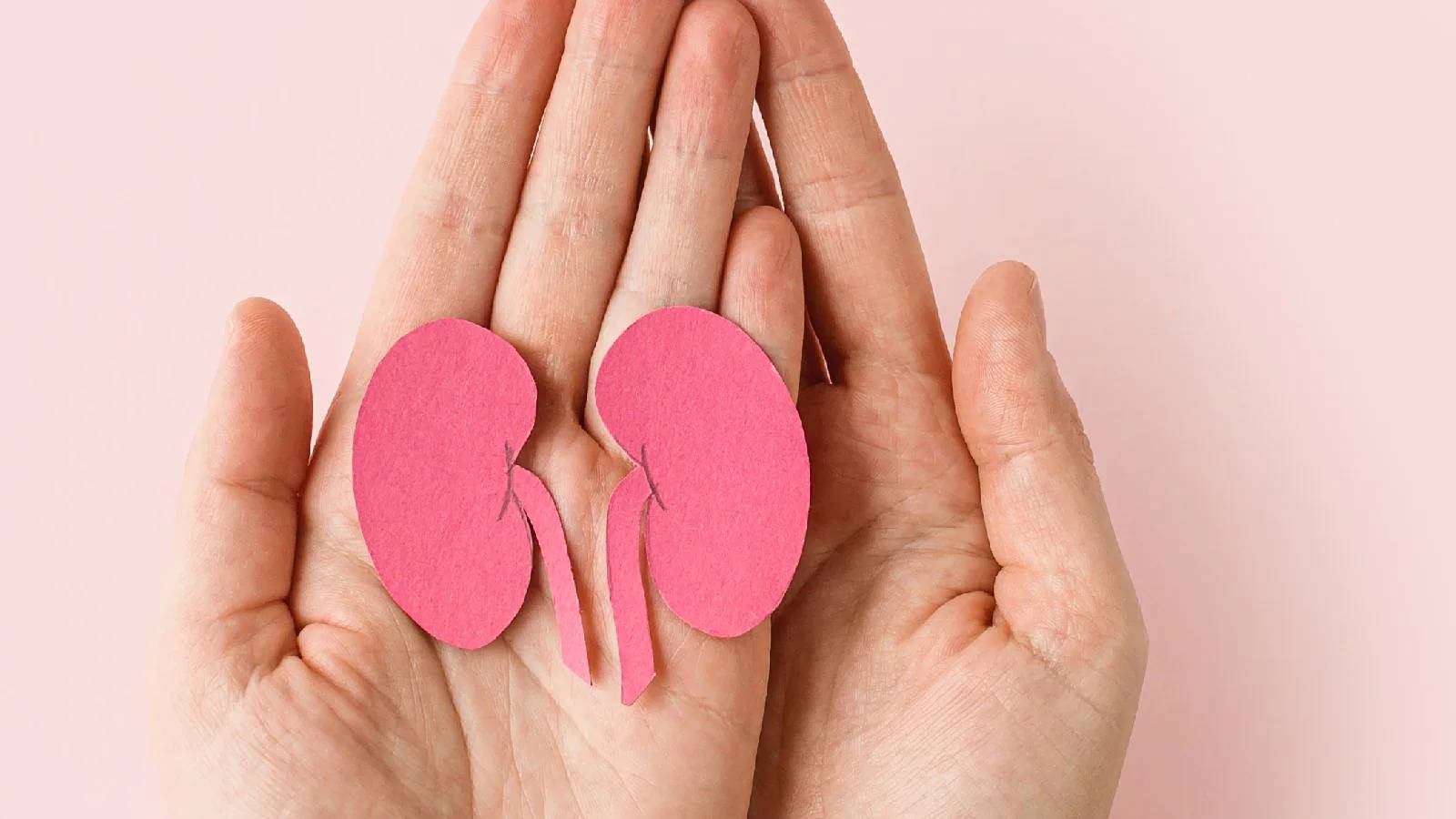 "B&aacute;c sĩ ơi cứu em, nhưng... cho em về ăn Tết xong mổ được kh&ocirc;ng": Lời cầu khẩn khiến b&aacute;c sĩ khoa Thận-Tiết niệu v&agrave; Nam học lặng người trước thềm năm mới- Ảnh 4.