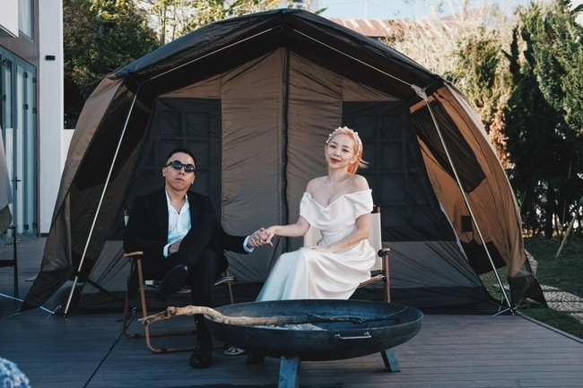 Tóc Tiên trở về biệt thự- Ảnh 4. Tóc Tiên trở về biệt thự- Ảnh 4.