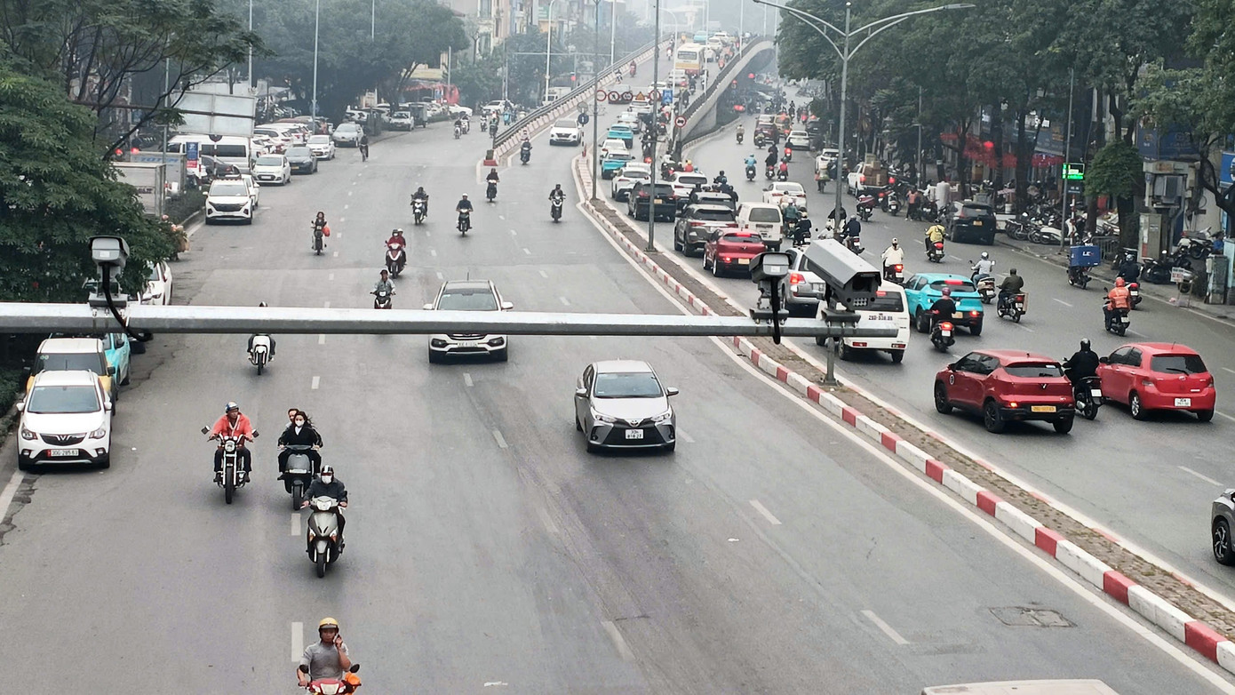 Đ&ecirc;m trắng tại 'bộ n&atilde;o' giao th&ocirc;ng của Thủ đ&ocirc;- Ảnh 1.