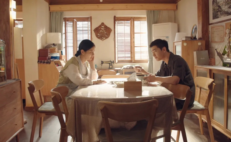 Đ&acirc;y l&agrave; gia đ&igrave;nh gi&agrave;u sang bậc nhất!- Ảnh 1.