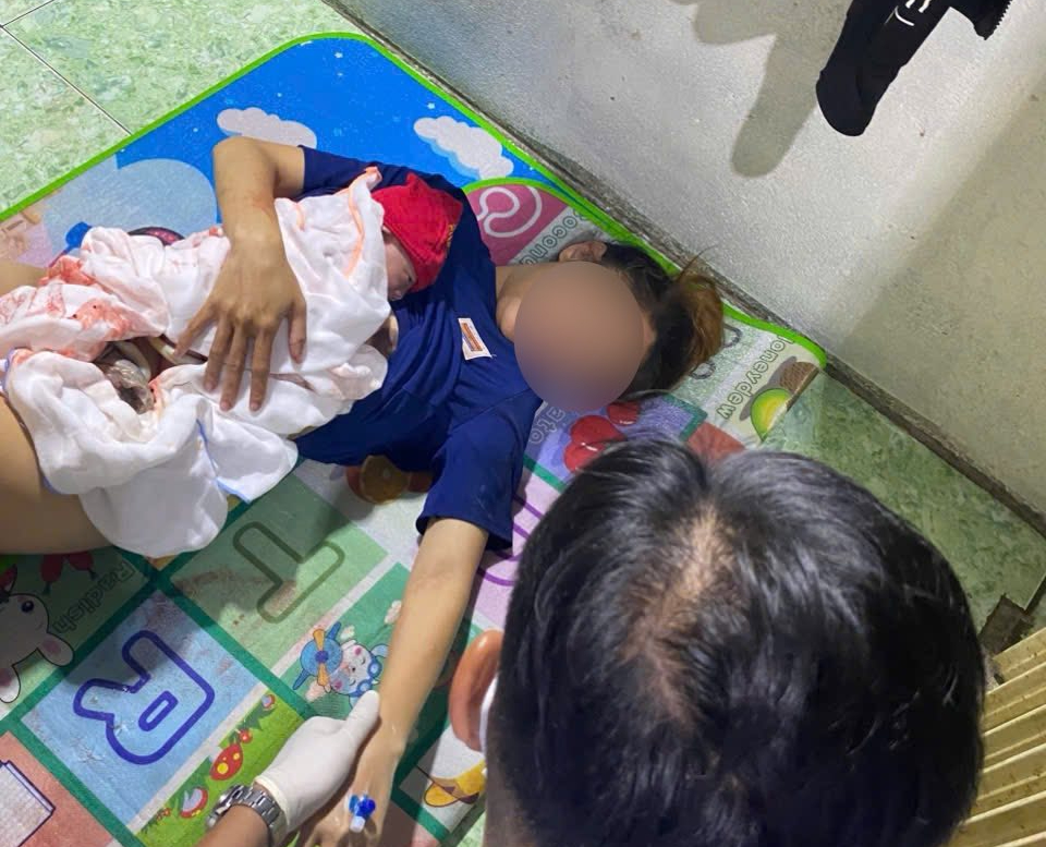 Chủ quan, một thai phụ đẻ rớt tại ph&ograve;ng trọ ở TPHCM- Ảnh 1.