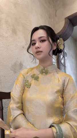 Đẳng cấp visual Hoa kh&ocirc;i ĐH Vinh lấy chồng cầu thủ: Mẹ 3 con vẫn xinh đẹp bất bại, top đầu l&agrave;ng WAG Việt- Ảnh 2.