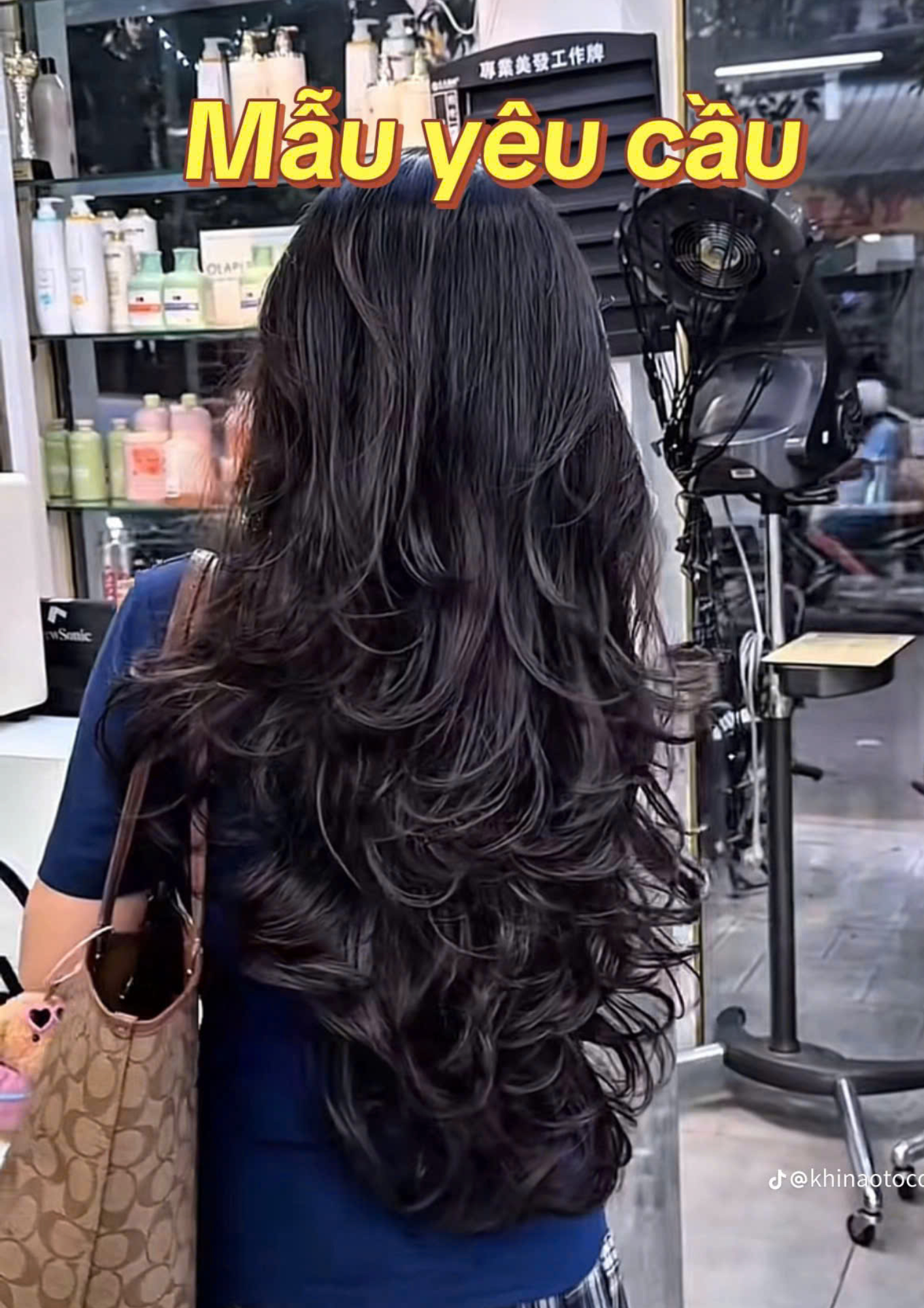 Kiếp nạn l&agrave;m t&oacute;c cận Tết: Chị em 