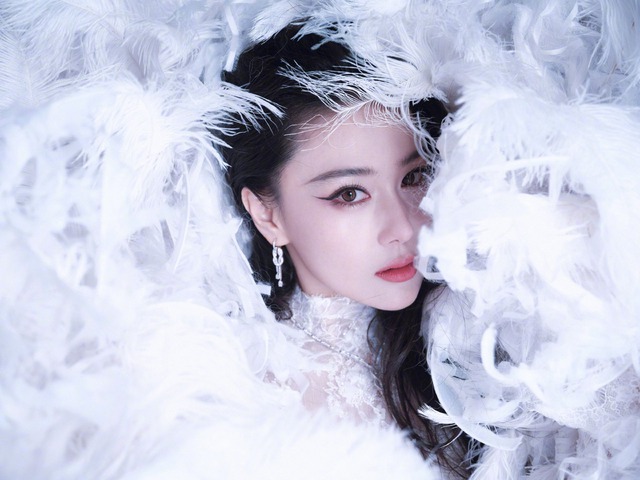 Nữ thần sắc đẹp nhận tr&aacute;i đắng v&igrave; &eacute;p c&acirc;n qu&aacute; đ&agrave;- Ảnh 6.