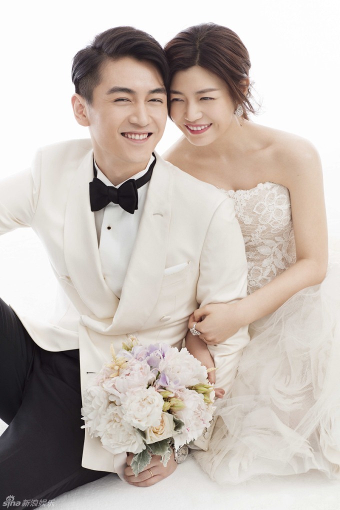 Xôn xao clip cặp sao lệch 19 tuổi thân mật khác thường ở sự kiện, nhà gái vừa trải qua vụ Xôn xao clip cặp sao lệch 19 tuổi thân mật khác thường ở sự kiện, nhà gái vừa trải qua vụ