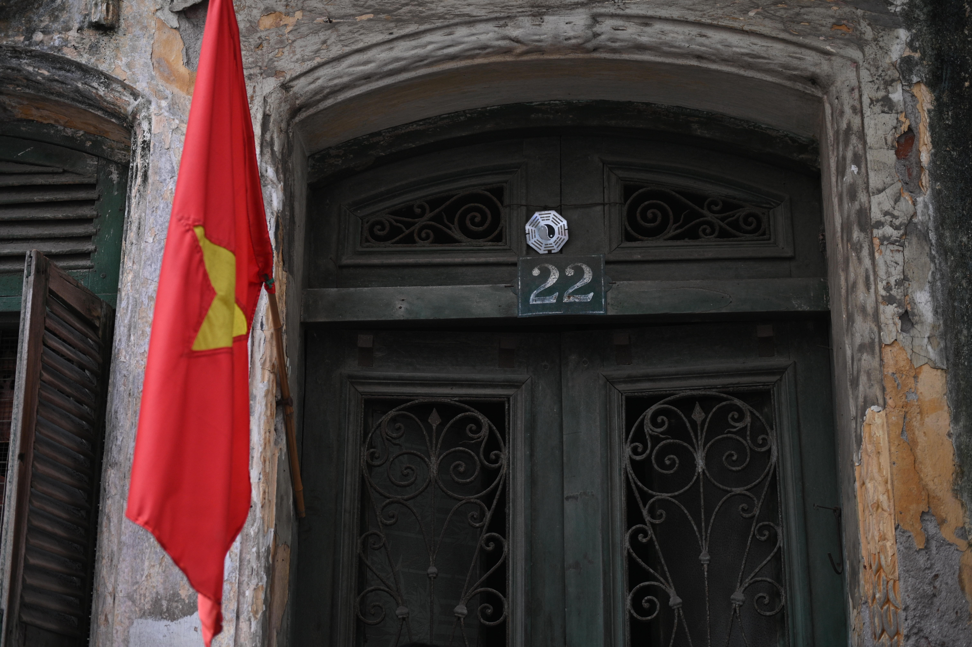 Ng&ocirc;i nh&agrave; khổ nhất phố cổ H&agrave; Nội ng&agrave;y gi&aacute;p Tết- Ảnh 1.