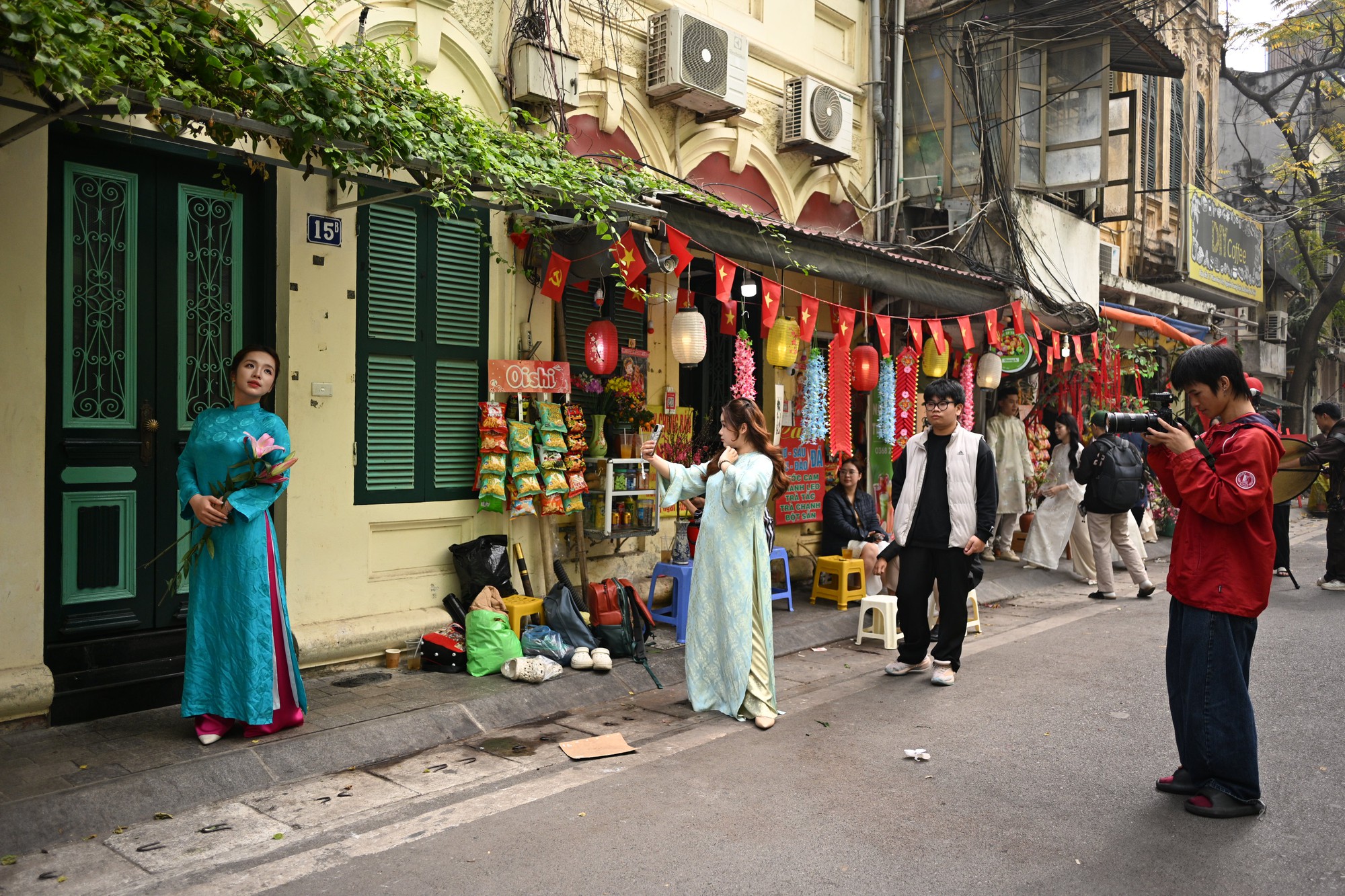 4 căn nh&agrave; cổ H&agrave; Nội bị n&agrave;ng thơ bao v&acirc;y: Chỗ thẳng tay treo biển, nơi chớp thời cơ kinh doanh- Ảnh 12.