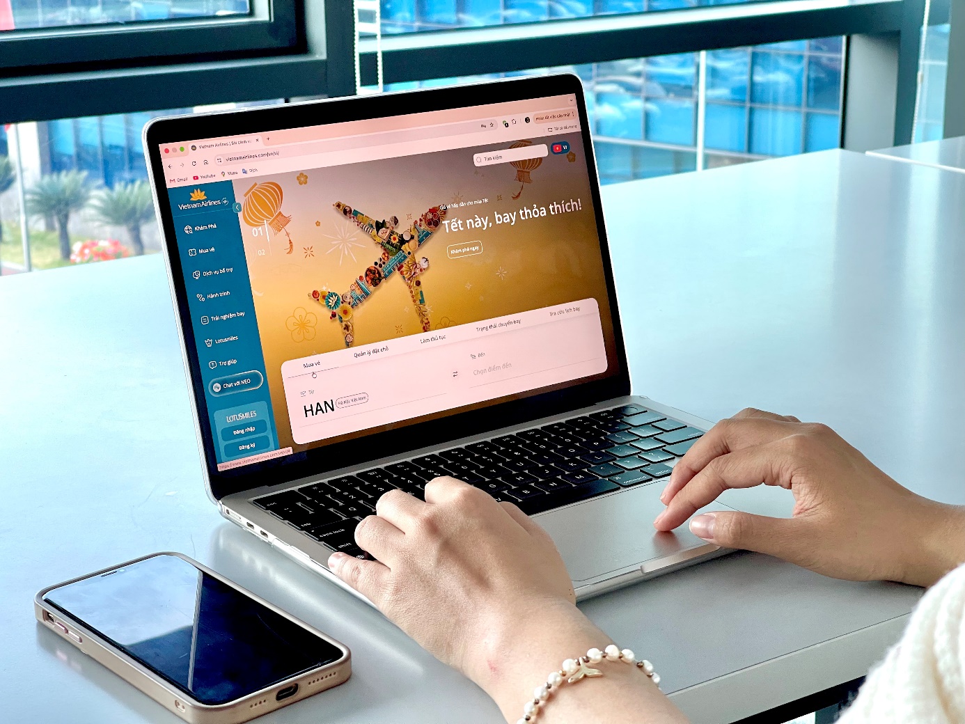 Vietnam Airlines ch&iacute;nh thức giới thiệu website mới: &ldquo;Cửa ng&otilde; số&rdquo; trong chiến lược h&atilde;ng h&agrave;ng kh&ocirc;ng 5 sao- Ảnh 1.