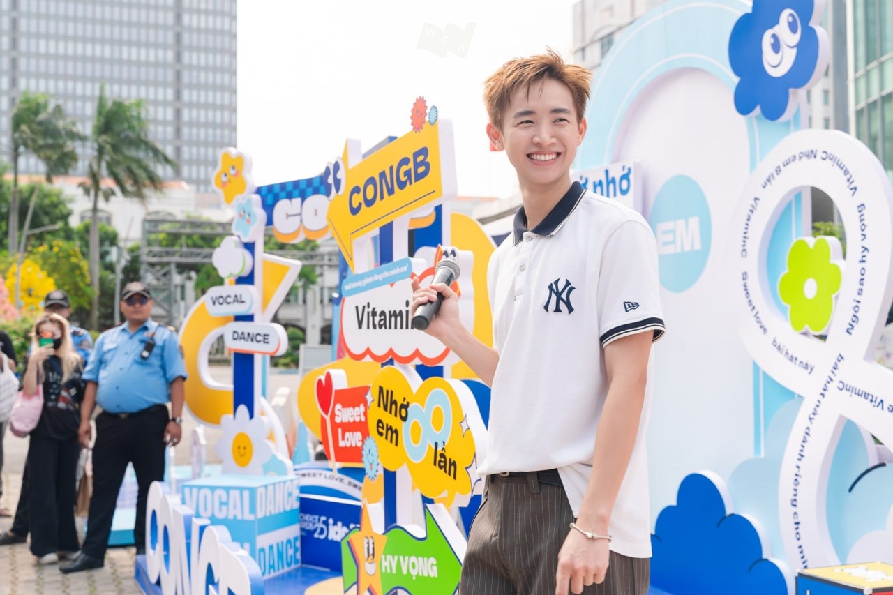 Ch&ugrave;m ảnh: &ldquo;Đặc quyền&rdquo; d&agrave;nh cho c&aacute;c fandom tại Gala WeChoice Awards 2025, xuất hiện &ldquo;s&iacute;t rịt&rdquo; trước giờ G- Ảnh 4.