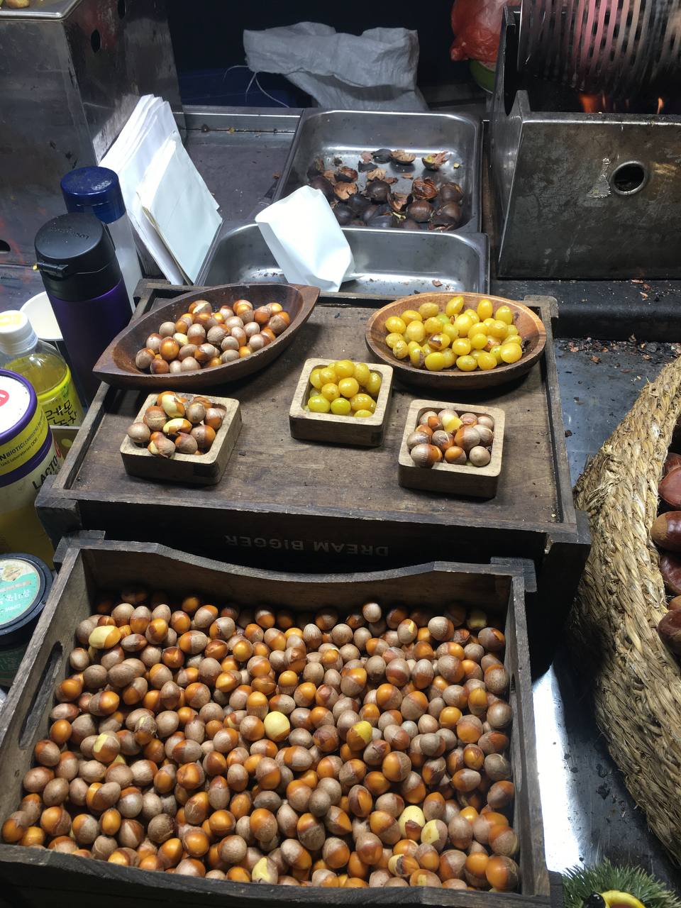 Sang tận Hàn để chụp ảnh cây lá vàng sống ảo, khách Việt ngỡ ngàng vì mùi lạ dưới gốc cây- Ảnh 3. Sang tận Hàn để chụp ảnh cây lá vàng sống ảo, khách Việt ngỡ ngàng vì mùi lạ dưới gốc cây- Ảnh 3.