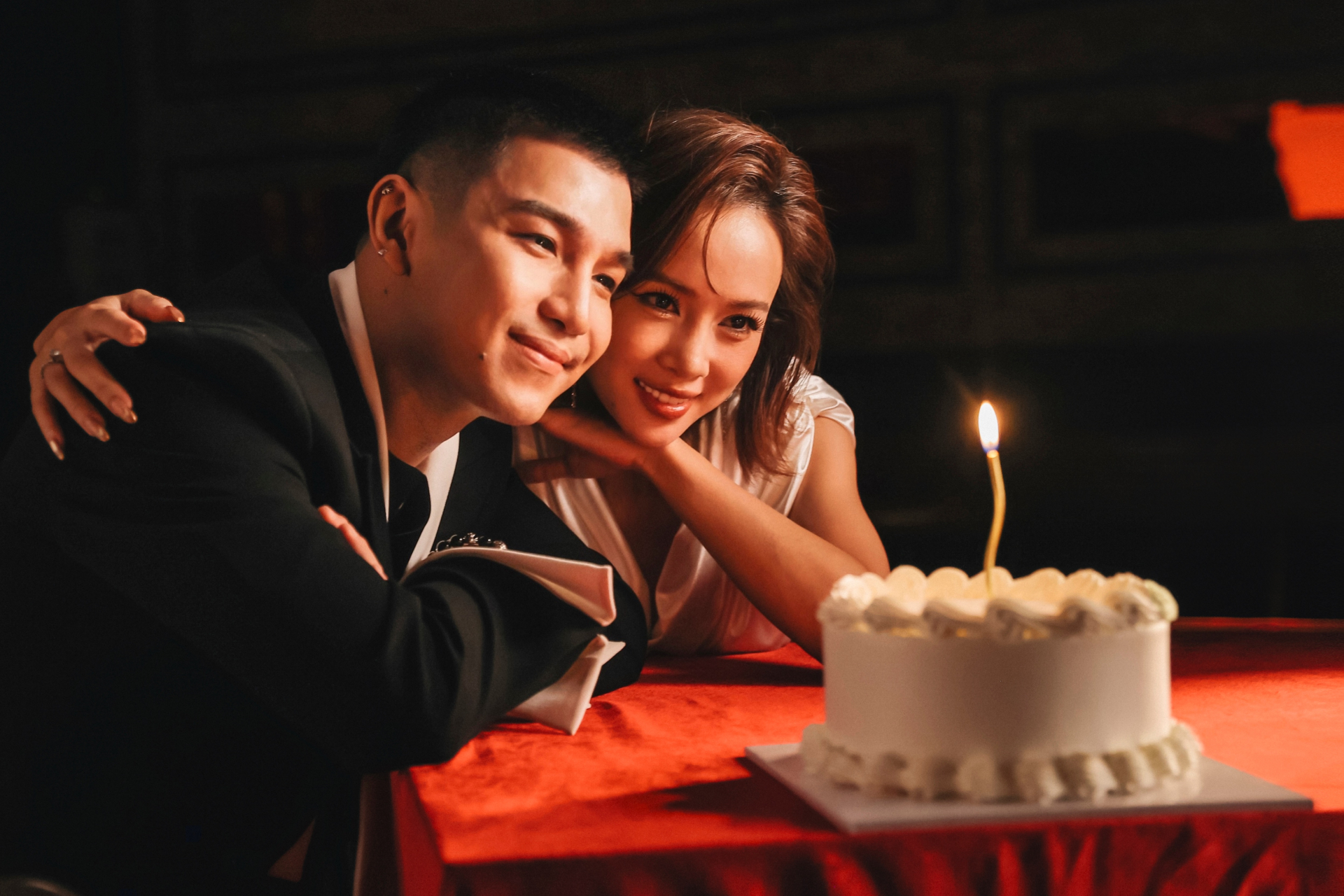 Chiếc &ldquo;m&aacute;y bay giấy&rdquo; của (S)TRONG Trọng Hiếu: Kh&eacute;p lại 10 năm &ldquo;đủ nắng&rdquo; rực rỡ, chạm tới bao tr&aacute;i tim y&ecirc;u nhạc- Ảnh 1.