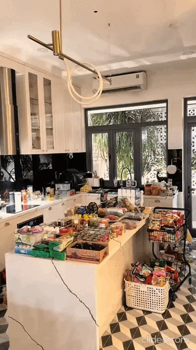 Video 18 giây của Diệp Lâm Anh khiến 2 triệu người thấy Video 18 giây của Diệp Lâm Anh khiến 2 triệu người thấy