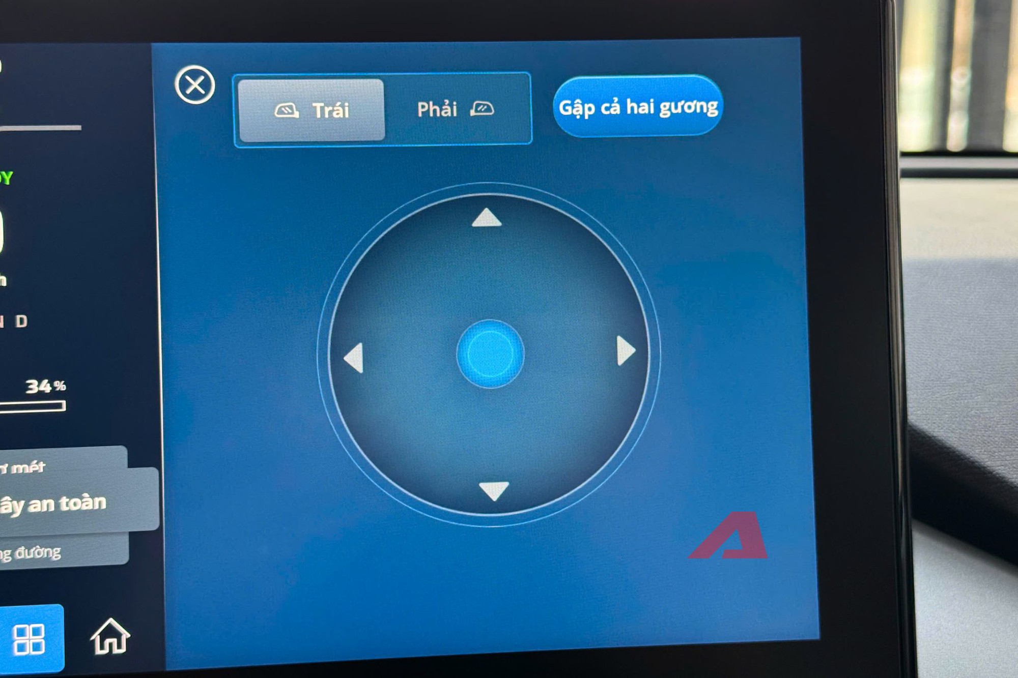 Ảnh thực tế VinFast VF 3 Plus gi&aacute; 315 triệu đồng: Gương điện lớn hơn chỉnh tr&ecirc;n m&agrave;n h&igrave;nh, camera l&ugrave;i t&iacute;ch hợp, c&oacute; ốp m&acirc;m đi k&egrave;m- Ảnh 8.