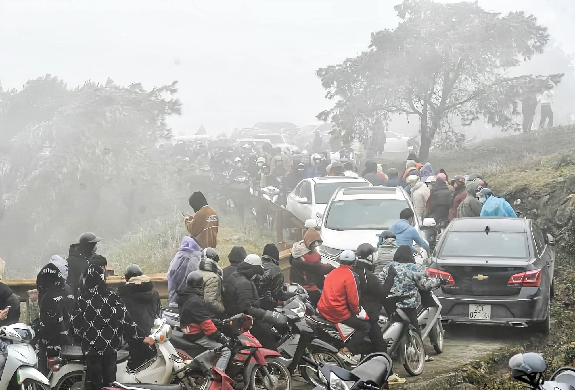 "Nơi lạnh nhất Việt Nam" sắp c&oacute; quần thể du lịch ngh&igrave;n tỷ, c&aacute;p treo l&ecirc;n đỉnh n&uacute;i: Khởi c&ocirc;ng ngay sau Tết- Ảnh 4.