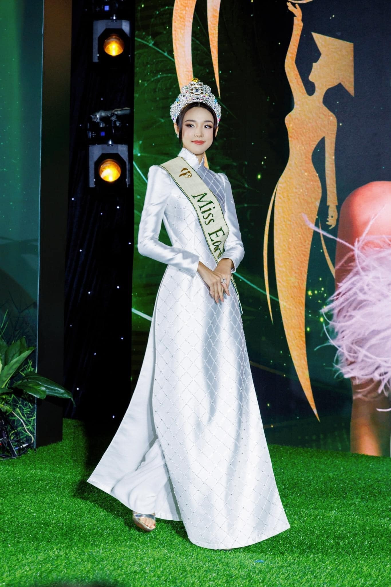 Ch&acirc;n dung hoa hậu đang g&acirc;y tranh c&atilde;i nhất H&agrave;n Quốc- Ảnh 18.