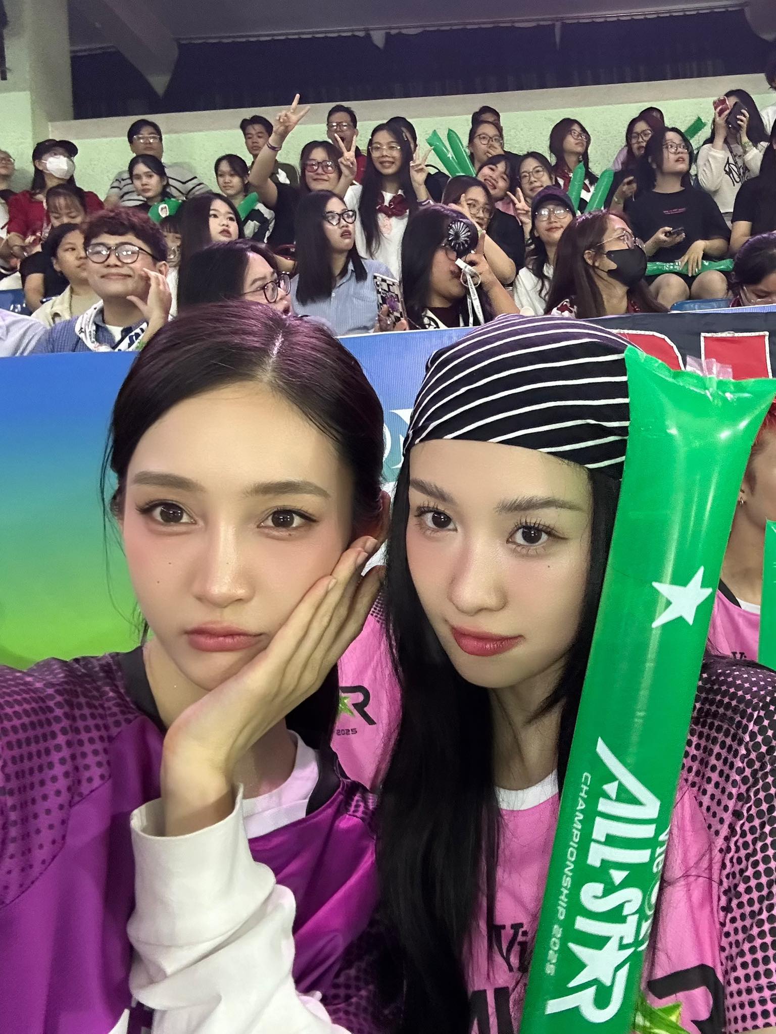 WeChoice Awards 2025 lộ diện cặp g&aacute;i xinh l&agrave; song tr&ugrave;ng tiền định, X2 visual l&agrave; đ&acirc;y chứ đ&acirc;u!- Ảnh 5.