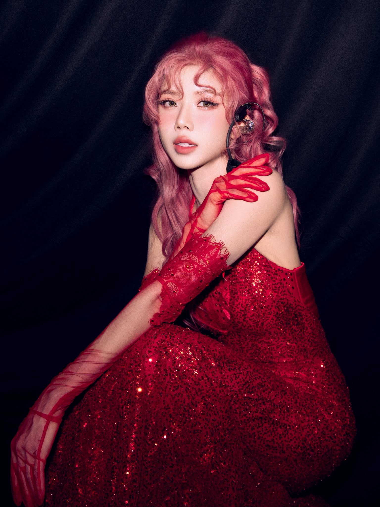 Nữ ca sĩ được Cục Nghệ thuật Biểu diễn cảm ơn: Ch&aacute;u g&aacute;i Đại sứ đặc mệnh to&agrave;n quyền của Việt Nam, 17 tuổi đ&atilde; nổi tiếng- Ảnh 5.