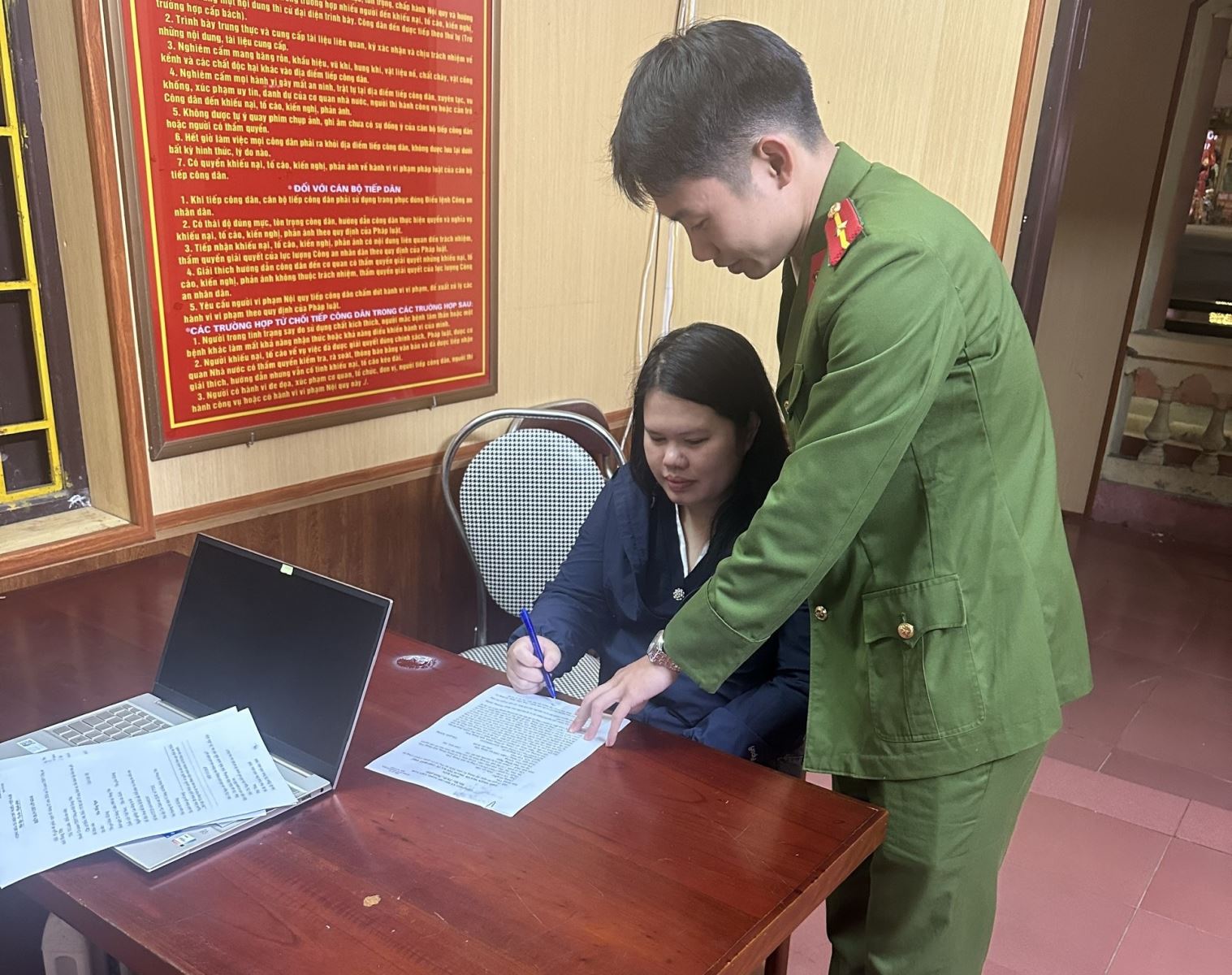 Bắt giữ Mai Hồng Ngọc sinh năm 1994- Ảnh 1.