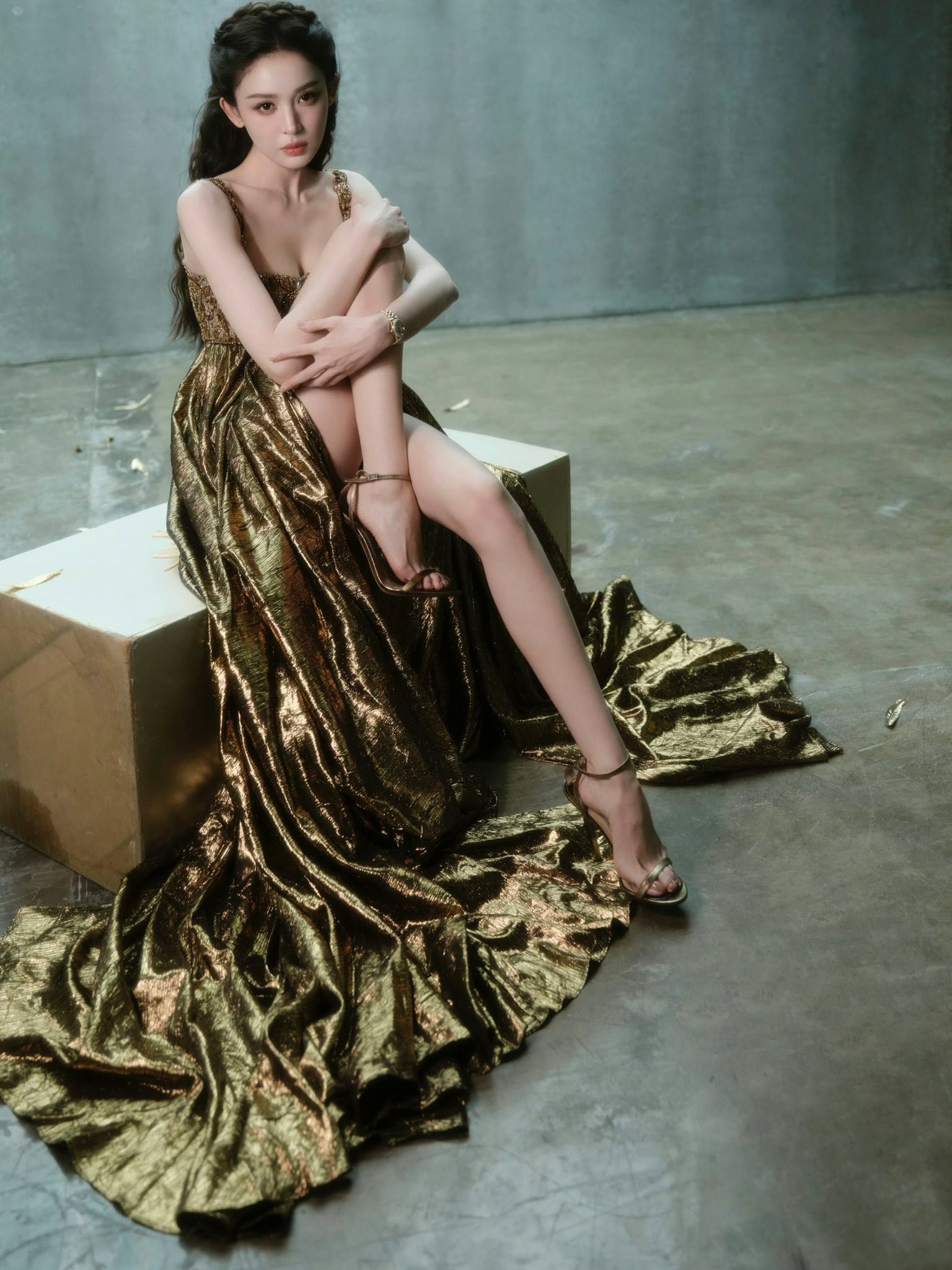 Cổ Lực Na Tr&aacute;t đẹp nhất khi thay đổi- Ảnh 6.