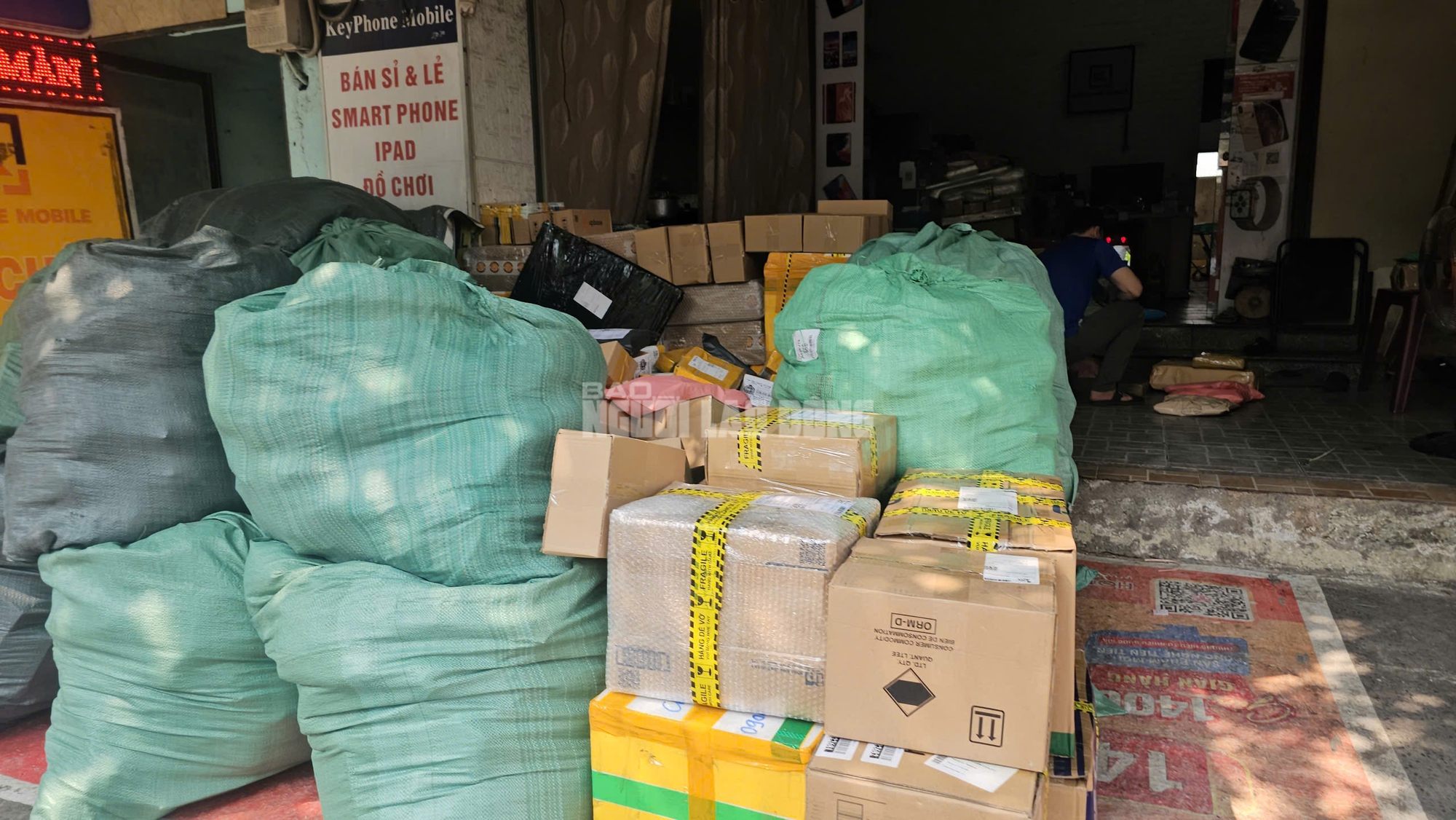 Những lưu &yacute; quan trọng khi mua h&agrave;ng online, gửi chuyển ph&aacute;t nhanh dịp cận Tết- Ảnh 2.