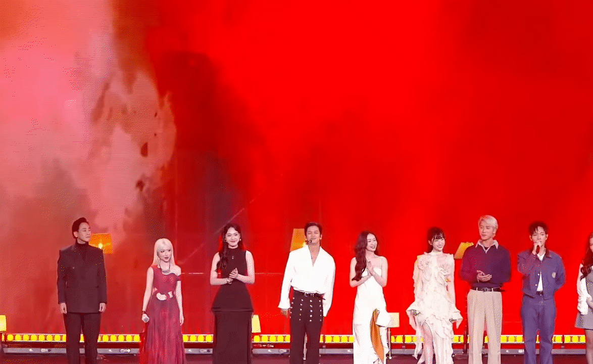 Ho&agrave;ng Dũng - Ph&ugrave;ng Kh&aacute;nh Linh g&acirc;y &ldquo;suy vượt mức&rdquo;, Juky San - (S)TRONG Trọng Hiếu mang đến &ldquo;s&iacute;t rịt&rdquo; tại Gala WeChoice Awards 2025- Ảnh 11.