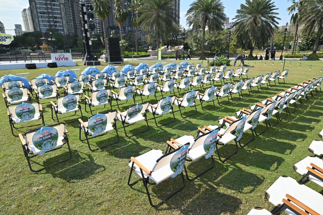 Đại sứ Ch&uacute;t Y&ecirc;n B&ugrave;i C&ocirc;ng Nam c&ugrave;ng d&agrave;n sao Gen Z "đổ bộ" Landmark 81: Kh&ocirc;ng gian &acirc;m nhạc ven s&ocirc;ng kh&ocirc;ng thể bỏ qua để Y&ecirc;n Một Ch&uacute;t- Ảnh 5.