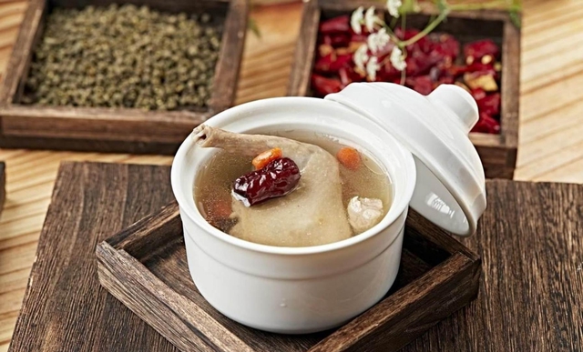 1 "b&iacute; quyết bổ thận" rẻ b&egrave;o nhưng cực đỉnh: Phụ nữ ăn 2 lần/tuần t&oacute;c d&agrave;y đen thấy r&otilde;, đ&agrave;n &ocirc;ng d&ugrave;ng đ&uacute;ng dễ lấy lại phong độ- Ảnh 3.