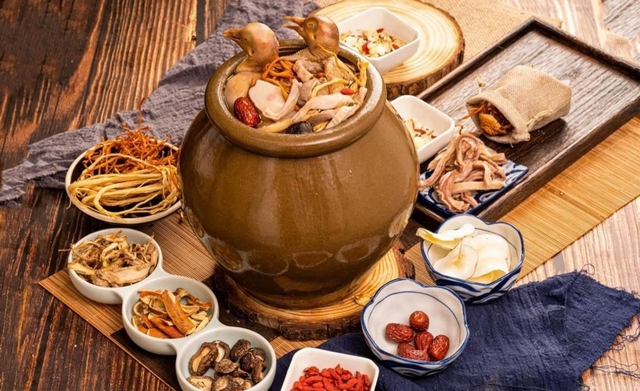 1 "b&iacute; quyết bổ thận" rẻ b&egrave;o nhưng cực đỉnh: Phụ nữ ăn 2 lần/tuần t&oacute;c d&agrave;y đen thấy r&otilde;, đ&agrave;n &ocirc;ng d&ugrave;ng đ&uacute;ng dễ lấy lại phong độ- Ảnh 5.