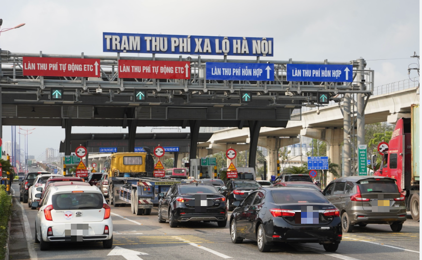Lưu thông qua trạm thu phí dịp Tết Bính Ngọ: Những quy định chủ xe cần lưu ý để tránh bị xử phạt- Ảnh 1.